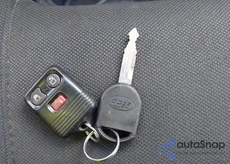 2007 Ford Ranger Stx/Xlt z USA, uszkodzony, nr VIN 1FTZR44EX7PA71248